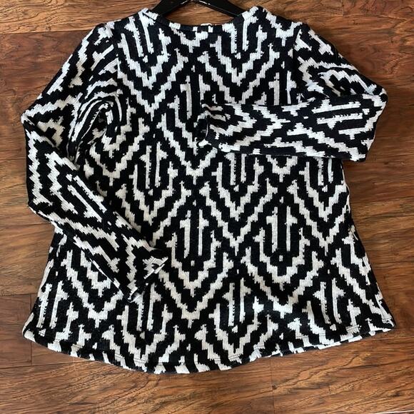 SHOW ME YOUR MUMU Pullover Sweater COZY COWGIRL WESTERN SOUTHWESTERN Black White - Picture 4 of 4